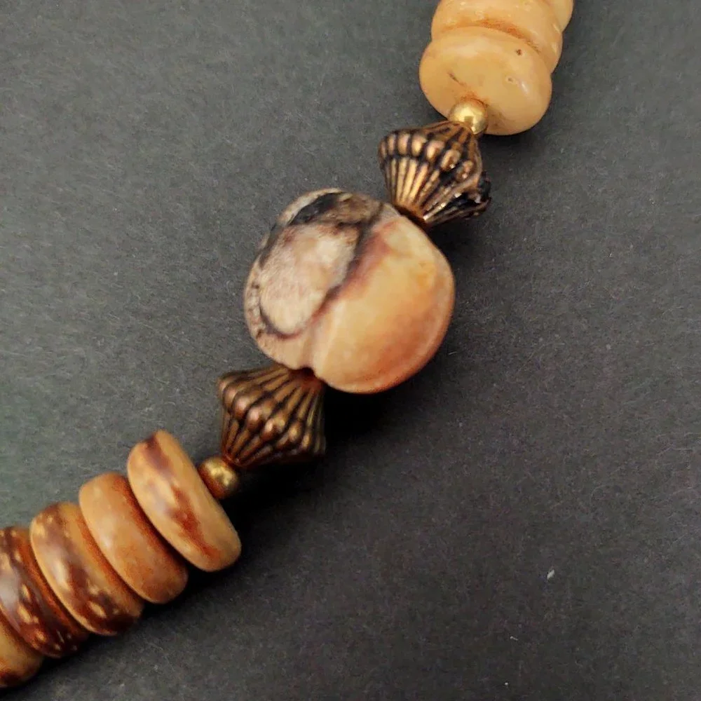 Vintage wood and bead necklace